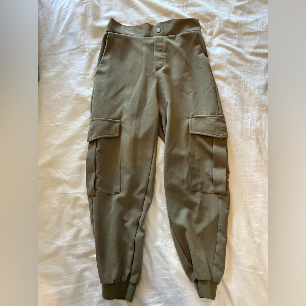 Zara Cargo Tapered Pant